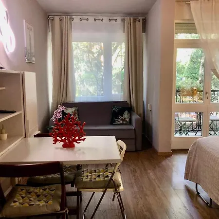 Villa Alba Residence Garda Lake דירה *